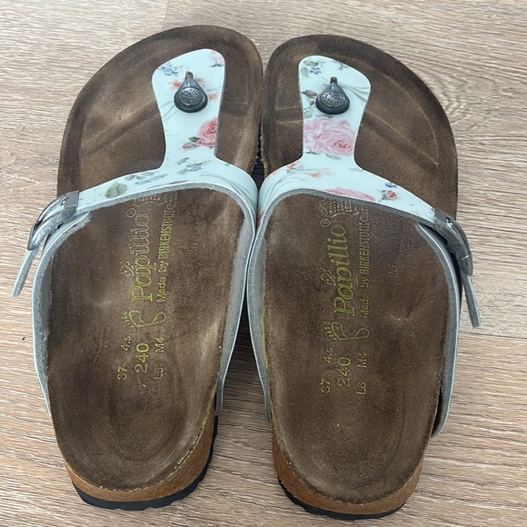 Birkenstock Floral White Sandals - Picture 5 of 11